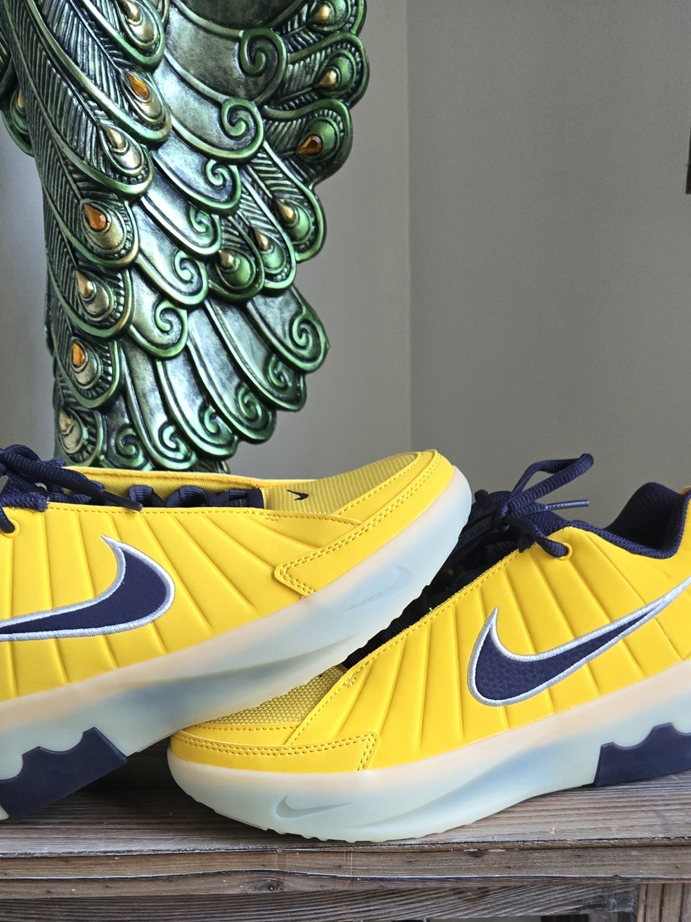 Nike LeBron Witness 9 Bright Yellow Low-Top Sneakers